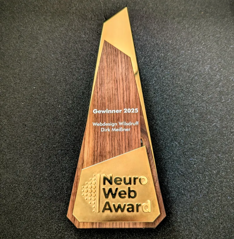 Neuro Web Award Trophäe, Gewinner 2025, Webdesign Wilsdruff, Dirk Meißner